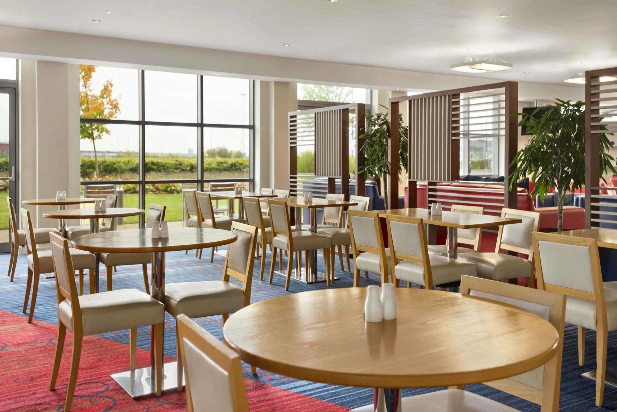 Ramada Encore Hotel